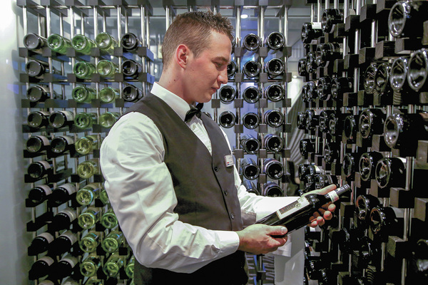 Emerald Waterways - All Star Ships - Reflections Restaurant 4.jpg